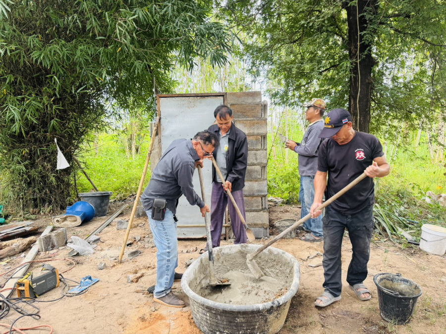 เมื่อวันอังคารที่ 28 ตุลาคม 2568  นายนราวุฒิ ศิริผลา นายกเทศมนตรีตำบลหนองนกทา พร้อมด้วยจิตอาสาตำบลหนองนกทา  ได้รวมพลังช่วยกันสร้างห้องน้ำให้กับนางวาสนา วงศ์ภา ซึ่งเป็นผู้ยากไร้ ที่ประสบปัญหาความเดือดร้อนด้านสุขาภิบาล ณ บ้านโนนอนามัย หมู่ 13